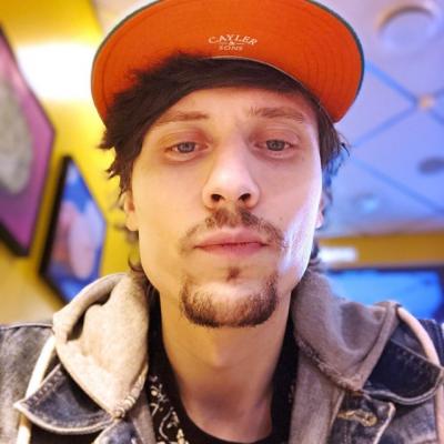 Alex Sarikov